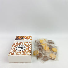 Load image into Gallery viewer, 暴肌独角兽DUJOSOO biscuit,The Complete Cookie,Chocolate Macadamia, 14g Plant Protein, Vegan, Non-GMO, 375g
